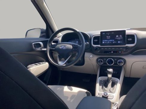 New 2026 Hyundai Venue SEL FWD image 12