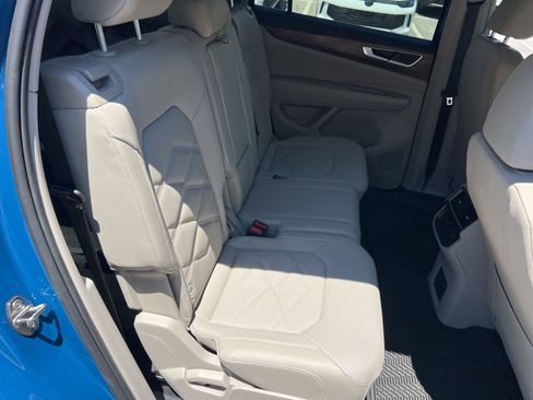 Used 2026 Volkswagen Atlas SE FWD image 36