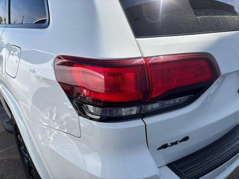 Used 2020 Jeep Grand Cherokee Altitude image 10