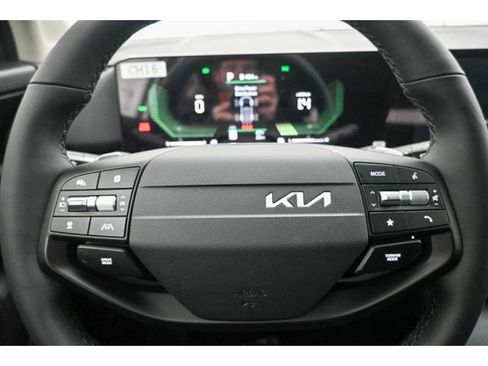 New 2026 Kia Sportage S AWD/4WD image 18