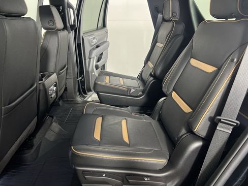 Certified 2024 GMC Yukon AT4 w/ AT4 Premium Package AWD/4WD image 27