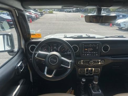 Used 2018 Jeep Wrangler Unlimited Sahara w/ Dual Top Group AWD/4WD image 16