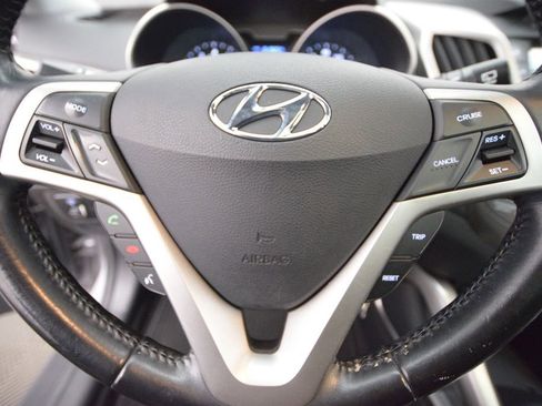 Used 2014 Hyundai Veloster w/ Style Package 02 image 26