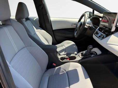 Certified 2026 Toyota Corolla SE w/ SE Package FWD image 26