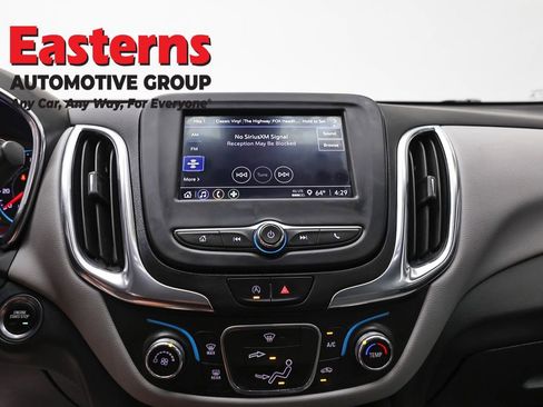 Used 2022 Chevrolet Equinox LT FWD image 11