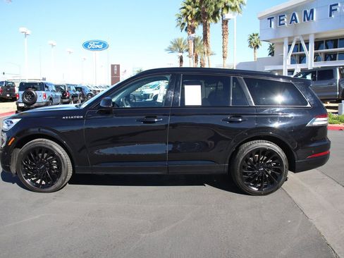 Certified 2022 Lincoln Aviator Reserve w/ Equipment Group 201A image 3