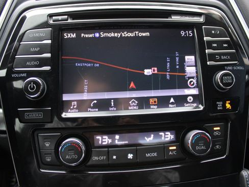 Used 2017 Nissan Maxima SR w/ Midnight Edition FWD image 31