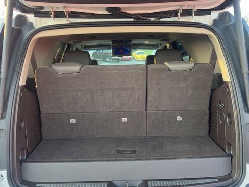 Used 2019 GMC Yukon Denali w/ Denali Ultimate Package image 7