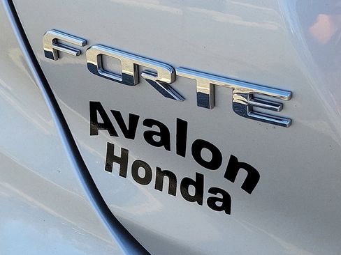 Used 2019 Kia Forte LXS image 29