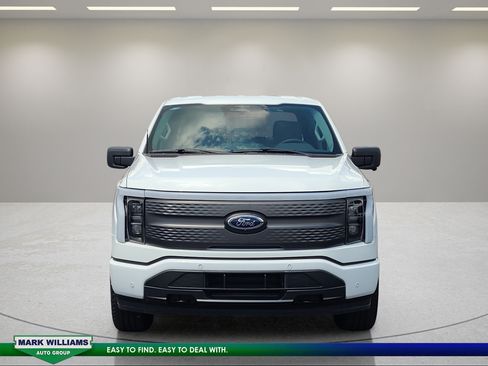 Used 2023 Ford F150 Lightning XLT AWD/4WD image 9