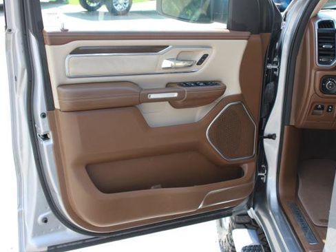 Used 2021 RAM 1500 Laramie AWD/4WD image 38