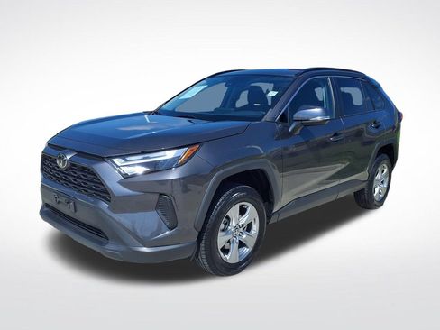 Used 2024 Toyota RAV4 XLE FWD image 3
