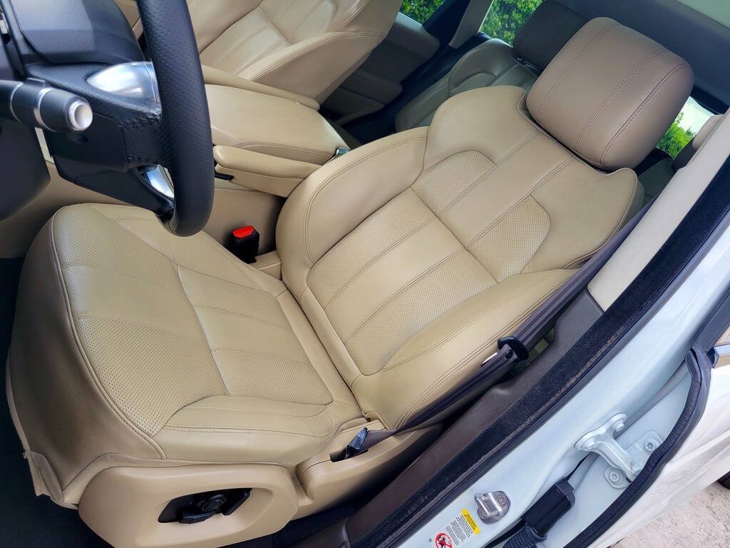 Used 2016 Land Rover Range Rover Sport SE AWD/4WD image 19