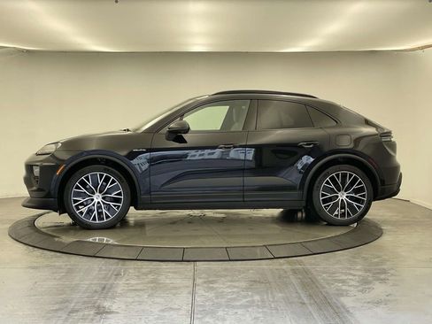 New 2026 Porsche Macan 4 Electric image 2