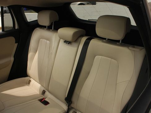 Used 2023 Mercedes-Benz GLA 250 w/ Premium Package image 18