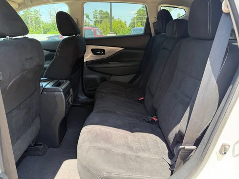 Used 2016 Nissan Murano SV w/ Premium Package FWD image 14
