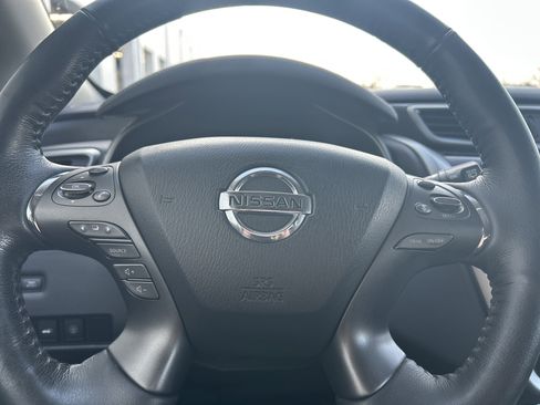 Used 2019 Nissan Murano Platinum w/ Cargo Package image 17
