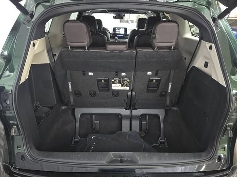 Used 2023 Toyota Sienna Platinum AWD/4WD image 14