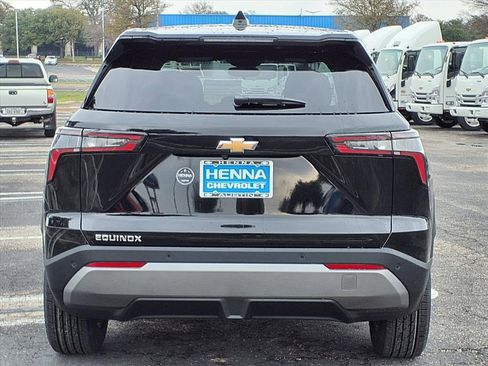 New 2026 Chevrolet Equinox LT image 5