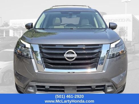 Used 2023 Nissan Pathfinder SL w/ SL Premium Package AWD/4WD image 5