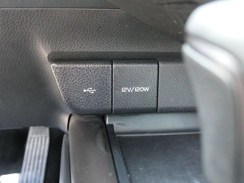 Used 2022 Toyota Camry SE w/ Convenience Package FWD image 21