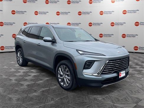 Certified 2025 Buick Enclave Preferred image 9