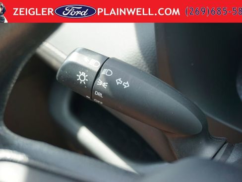 Used 2022 Toyota RAV4 LE FWD image 23