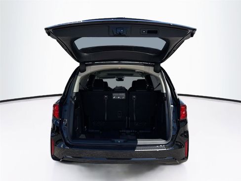 Certified 2026 Honda Odyssey EX-L image 30