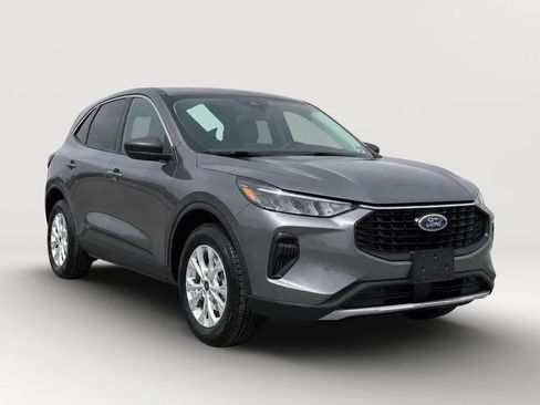 Used 2023 Ford Escape Active AWD/4WD image 1