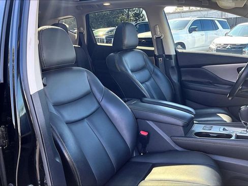 Used 2024 Nissan Murano SV image 28