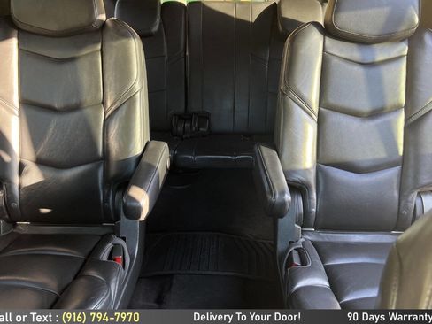 Used 2017 Cadillac Escalade ESV Platinum AWD/4WD image 21