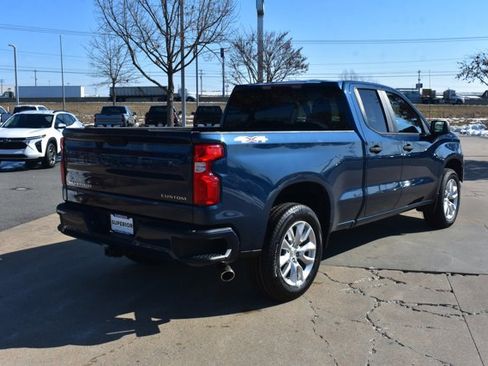 Used 2020 Chevrolet Silverado 1500 Custom w/ Custom Value Package image 5