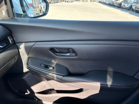 Used 2024 Nissan Sentra S FWD image 23