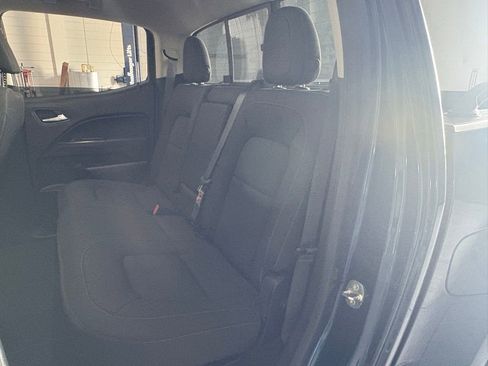 Used 2019 Chevrolet Colorado LT w/ LT Convenience Package RWD image 11