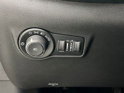 New 2026 Jeep Compass Latitude AWD/4WD image 19