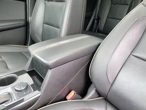 Used 2019 Chevrolet Blazer Premier w/ Sun and Wheels Package image 21