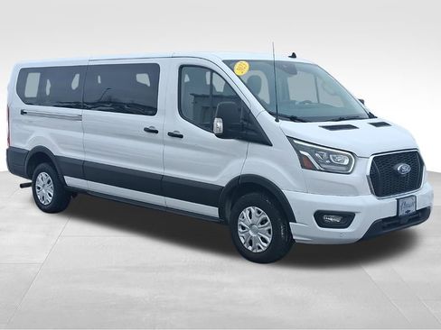 Used 2023 Ford Transit 350 XLT image 4