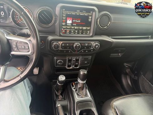 Used 2021 Jeep Gladiator Overland AWD/4WD image 16