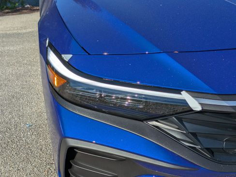 New 2026 Hyundai Elantra Blue image 10