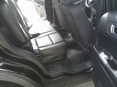 Used 2017 Ford Explorer 4WD Police Interceptor image 11