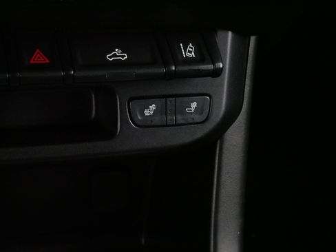 Used 2018 Chevrolet Colorado LT w/ LT Convenience Package AWD/4WD image 28