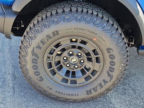 New 2026 Ford Bronco Badlands AWD/4WD image 17