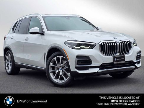 Used 2022 BMW X5 xDrive40i AWD/4WD image 1