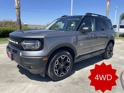 Used 2025 Ford Bronco Sport Outer Banks AWD/4WD image 1