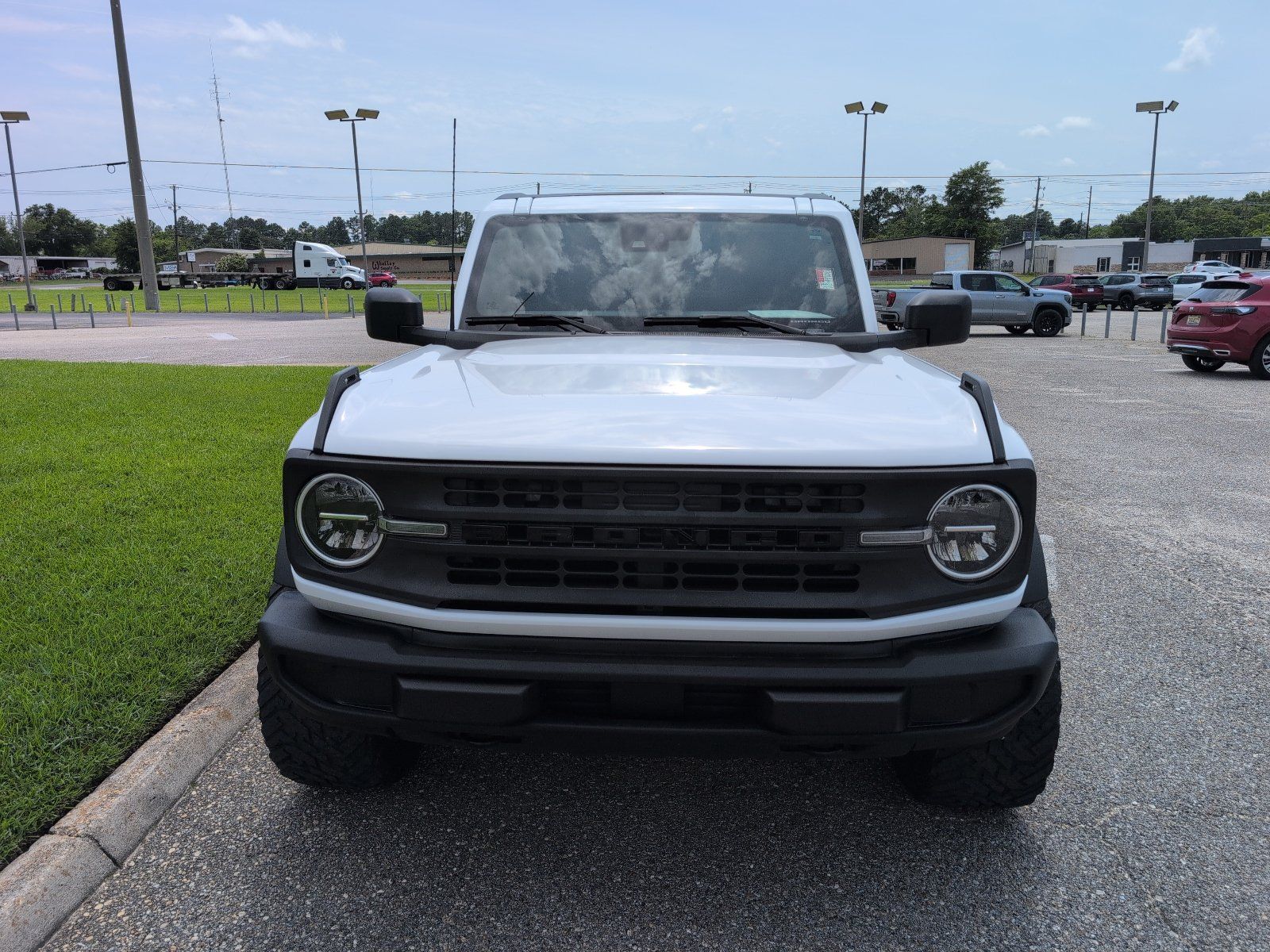 Used 2021 Ford Bronco 2-Door AWD/4WD image 1