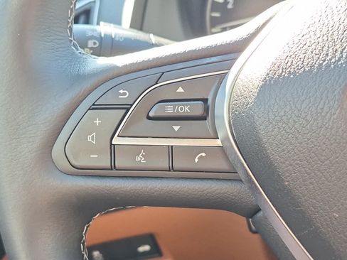 Used 2023 INFINITI Q50 Luxe AWD/4WD image 18