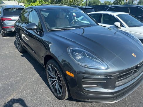 Certified 2026 Porsche Macan AWD/4WD image 3