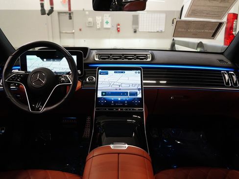 Certified 2023 Mercedes-Benz S 580 4MATIC Sedan image 15