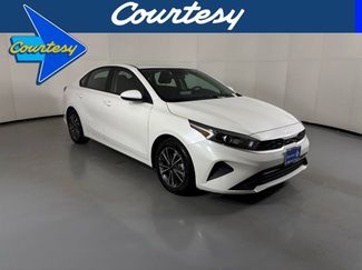 Used 2024 Kia Forte LXS video 1