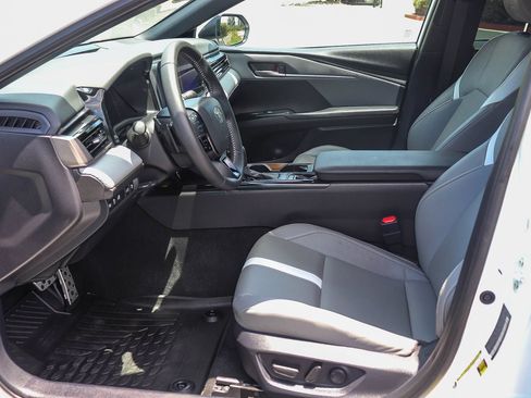 Certified 2025 Toyota Camry SE w/ Convenience Package FWD image 22